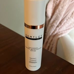 DRMTLGY Universal Tinted Moisturizer SPF 46